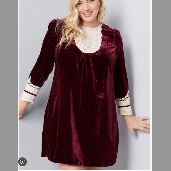 Modcloth Dresses & Skirts - ModCloth x Anna Sui Charisma Calls Velvet Dress